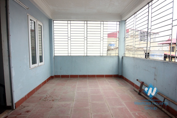 Unfurnished cheap 4 floors house for rent in Tayho 